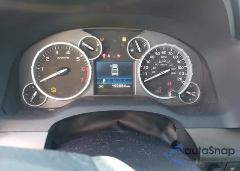 2014 Toyota Tundra Sr5 4.6L V8 z USA, uszkodzony, nr VIN 5TFEM5F11EX079572